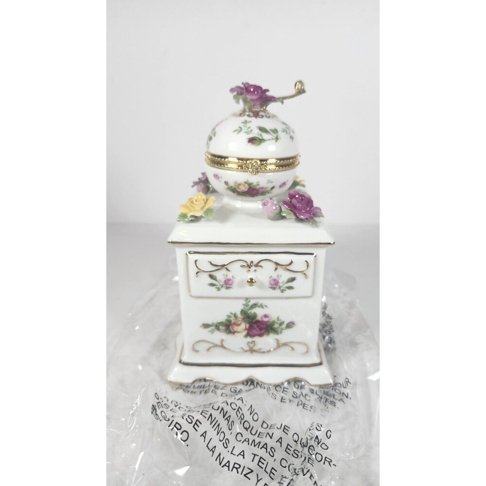 Royal Albert Old Country Roses Musical Coffee Grinder ~ Trinket Box NIB - Picture 2 of 10